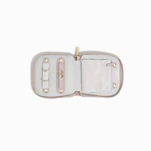 Rejsesmykkeskrin - Beige - 11cm x 11cm x 2.5cm - Adriana